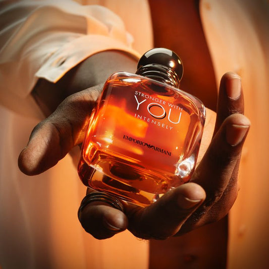 جورجيو أرماني إمبوريو أرماني STRONGER WITH YOU  – عطر قوي ودافئ
